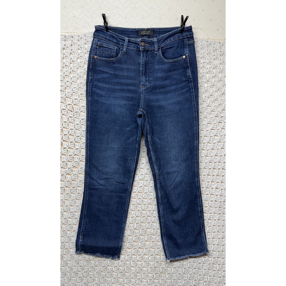 Judy Blue Jeans Women's 7/28 Blue‎ Denim Cropped Straight Frayed Hem Stretch